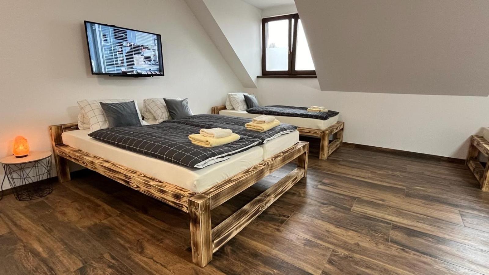 Apartman Kuga Mikulov Zewnętrze zdjęcie